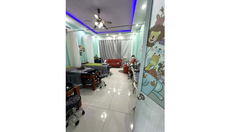 Ngộp Giảm Sốc 4 Tỷ Bán Nhà Mặt Tiền Kinh Doanh Đỉnh 4 Tầng Lê Văn Việt 100m2_4.5x22 Chỉ 16 Tỷ Cho Thuê 25tr.tháng